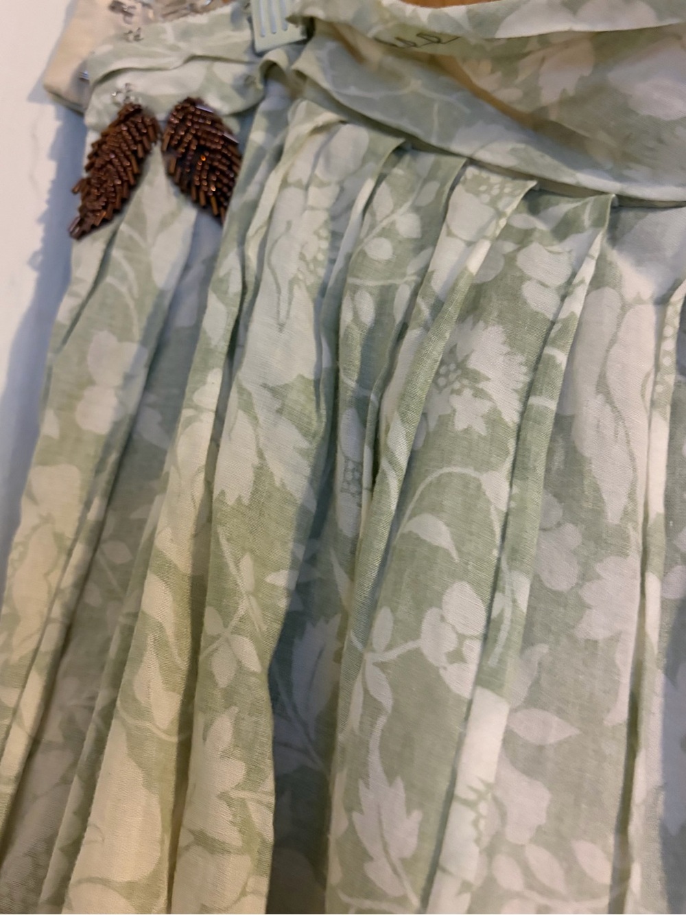 Wyeth by Todd Magill Pale Green and White Floral Midi Skirt